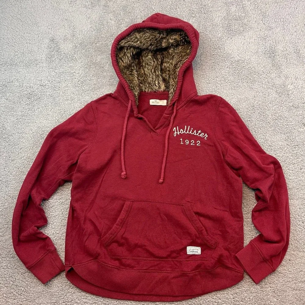 Hollister Fur Lined Hoodie Sweatshirt Women’s Size Large Red Sweater Pullover